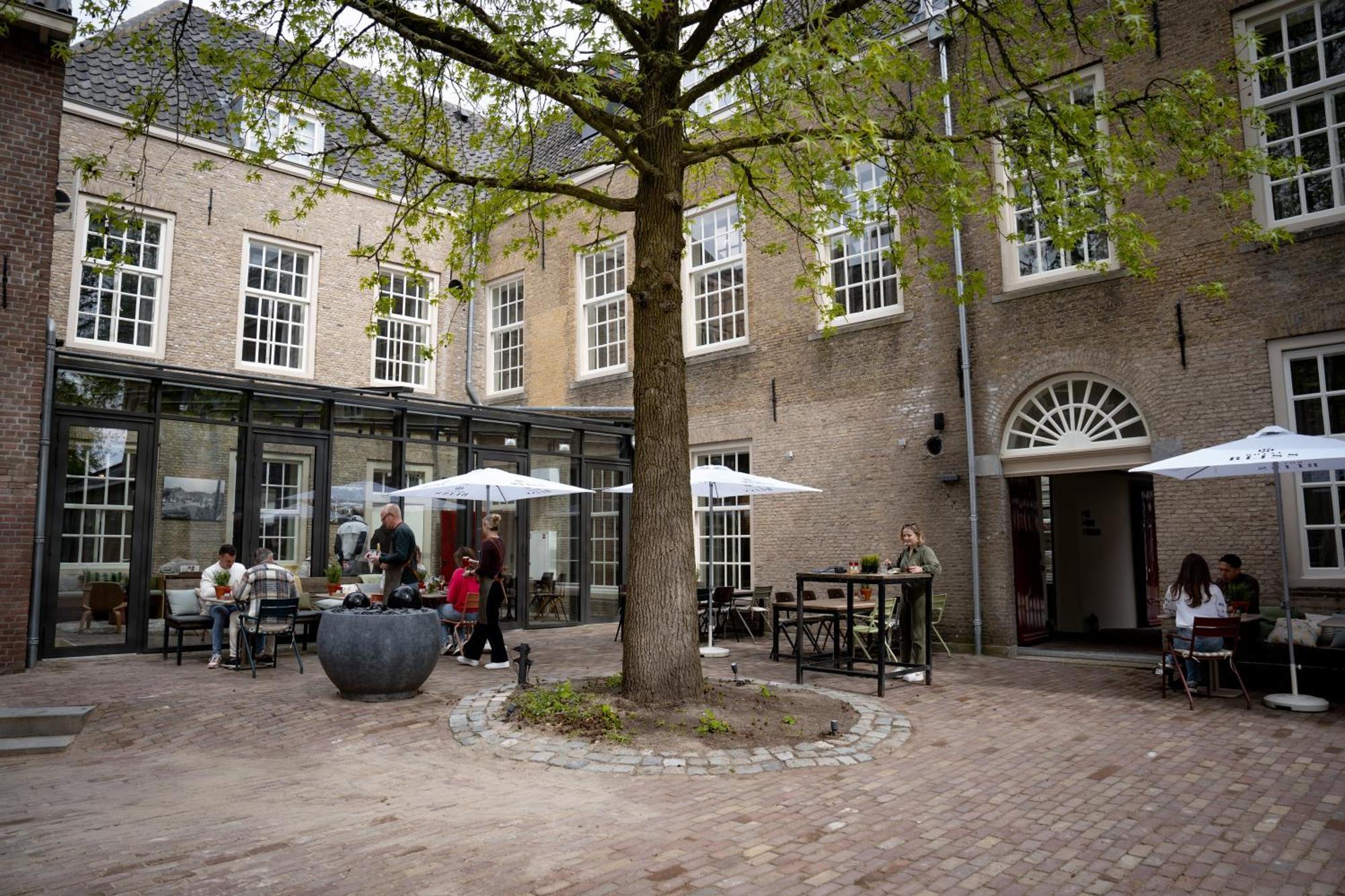 Stadsklooster Dordt Hotel&Hostel Dordrecht Exterior photo